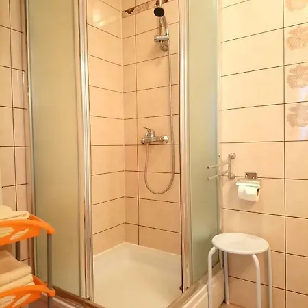 Charming Hill Apartman