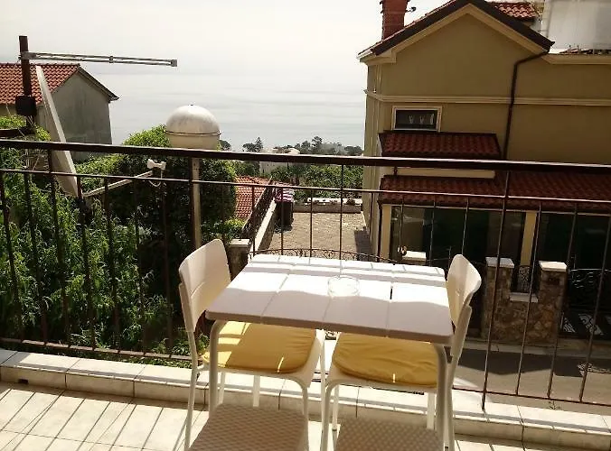 Lägenhet Charming Hill Opatija